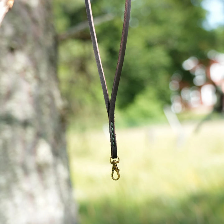 Junies klassiska visselpipsband svensk läder light green #color_light-green