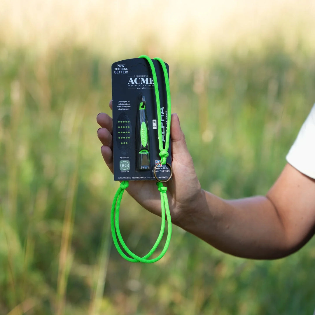 miljöbild junies visselpipsband enkel  neon green #color_neon-green